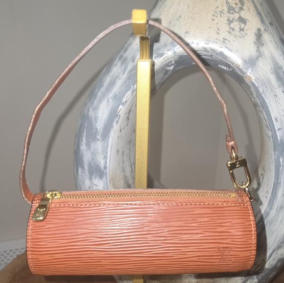 Louis Vuitton Epi Leather Soufflot - Picture 14 of 16